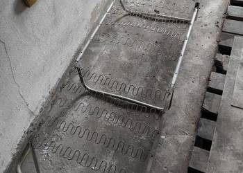 Zabytkowe łóżko polowe aluminiowe z dawnych lat PRL