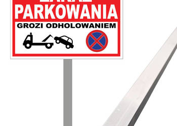 Tabliczka znak ZAKAZ PARKOWANIA na słupku profilu TABLICZKI