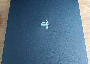 ?️ PlayStation 4 Pro CUH‑7216B – Stan igła, super cicha, najlepsza wersja