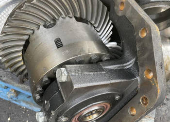 CASE-zwolnica zwrotnica mechanizm róźnicowy/Case Optum 270 części