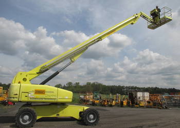 Podnośnik koszowy spalinowy 4x4x4 34 m Genie S-105