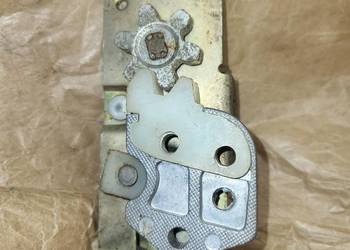 Barkas B 1000 - Nowy zamek drzwi prawych z ryglem DDR Doblina pasażer