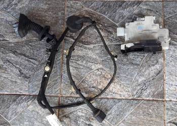 Zamek drzwi audi a3 8p.