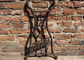 STARA ŻELIWNA NOGA - PODSTAWA MASZYNY - STARA MASZYNA DO SZYCIA - AFRANA