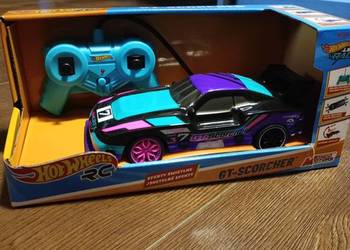 Nowy, zdalnie sterowany samochód hot wheels