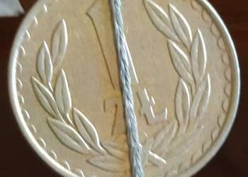 Sprzedam monetę 1 zloty 1983 rok lekka skrętka