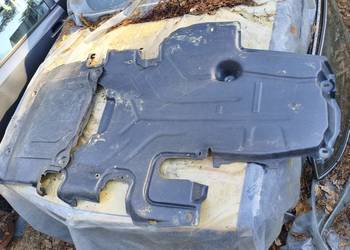 Mercedes W124 osłona silnika skrzyni biegów diesel komplet 124