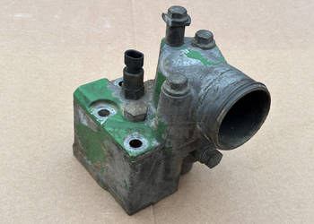 John Deere 3215 3220 3415 3420 Osłona Obudowa Termostatu R500472 R500471