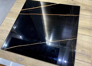 CZARNY MARMUR POLEROWANY 60x60 ZŁOTA ŻYŁKA gat.I