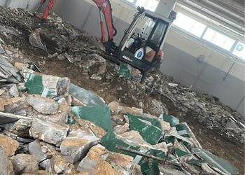 KUCIE POSADZEK | KOPARKA Z MŁOTEM | POSADZKI PRZEMYSŁOWE |