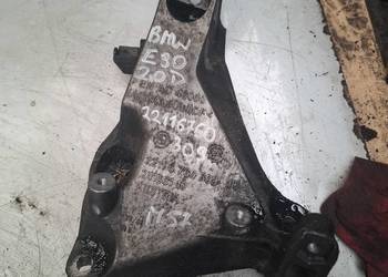 BMW E90 2,0D M47 lapa wspornik 22116760309