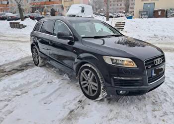 Audi Q7 S line / 7 osob / Hak !