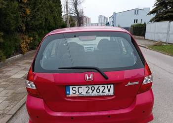 Honda Jazz 2 II (02-08) uszczelka klapy tył tylnej bagażnika