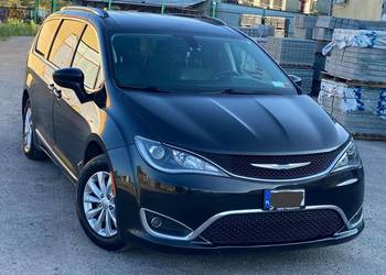 Chrysler Pacyfica w bdb stanie.