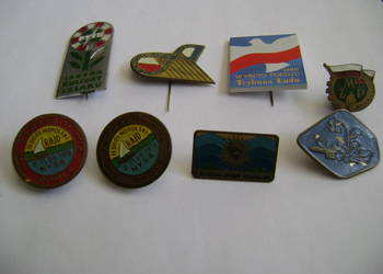 Starocie z PRL - Przypinki i wpinki = Zestaw 25 sztuk TANIO