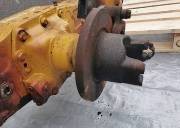 Atak kompletny CAT 906H {Carraro}