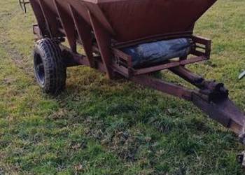 Rcw 3 piast rozsiewacz wapna nawozu wapniarka solarka