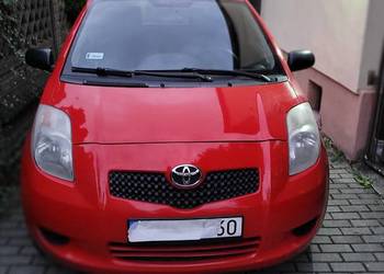 Sprzedam  Toyotę  Yaris  1.3 Sprzedam  Toyotę  Yaris  1.3