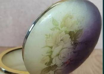 Puzderko alabaster , szkatułka 8 cm