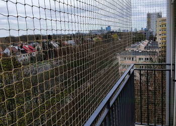 Montowanie siatki Warszawa Siatka Na Balkon z Montażem Siatki ochronne Kot