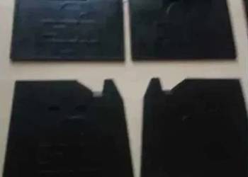 Fiat 126p FSM chlapacze gumowe nowe komplet 4 szt orginał