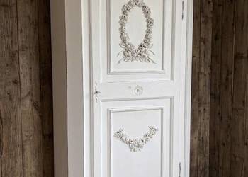 Szafa jednodrzwiowa wąska drewniana shabby