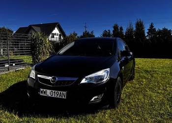 Opel Astra J 2012