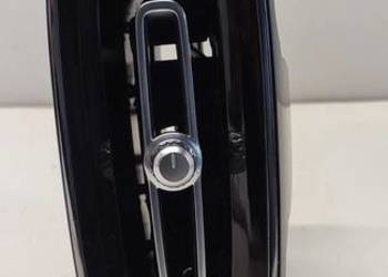 VOLVO XC40 KRATKA NAWIEWU DESKI LEWA 31442625