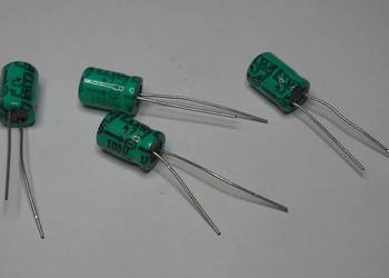 Kondensator 4,7uF 100V Unitra ELWA