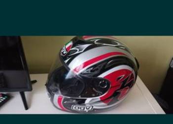 Kask motocyklowy AGV seria K.