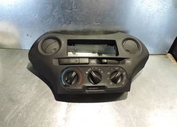 PANEL ŚRODKOWY NAWIEWU TOYOTA YARIS I
