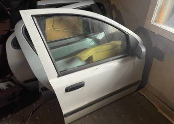 Drzwi prawe przód Fiat panda 2 Drzwi prawe przód Fiat panda 2