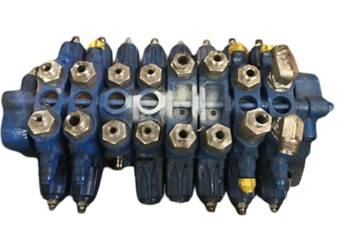 JCB 334/E8783 (Rexroth R908407387A) rozdzielacz hydrauliczny do JCB 3CX