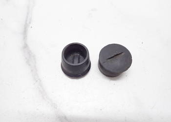 Zaślepki Zaślepka Śruby Kiwaka Wahacza Kawasaki KXF 250 04-05r