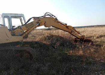 Sprzedam w całosci lub na części koparkę gąsienicową lebherr902