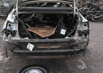 PAS TYLNY / WANNA VOLKSWAGEN PASSAT B8