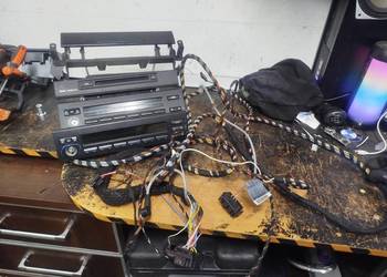 Business CD (x2) Radio wraz z wiązką do BMW e39