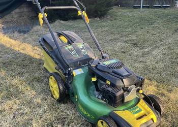 Kosiarka spalinowa z napędem