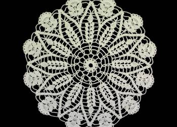 Serwetka szydełkowa 28cm (S124) Serwetka szydełkowa 28cm (S124)