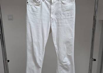 Białe spodnie straight prosta nogawka