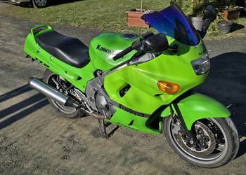 kawasaki zzr600