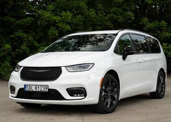Chrysler Pacifica S 2024r Zadbana bezwypadkowa