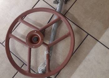 Sprzedam stary napęd nożny do maszyny do szycia.