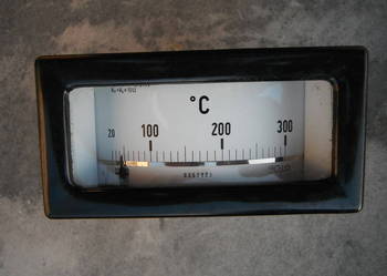 Termoelektryczny miernik temperaturu Lumel TMT-72 x 144 Nowy