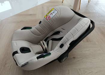 Fotelik samochodowy COSMO Avionaut z bazą