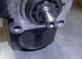 Pompa przystawka ZF P.T.O.NL4 C BINOTTO 1051110619