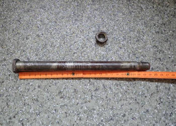 OŚ OŚKA WAHACZA YAMAHA YZ 450 F 03-05R WR OŚ OŚKA WAHACZA YAMAHA YZ 450 F 03-05R WR