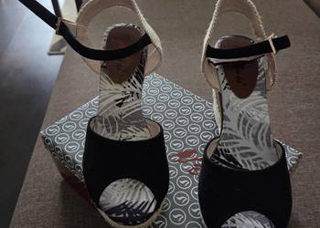 Sprzedam nowe buty damskie espadryle