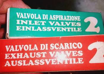 Zestaw nowych zaworów fiat 126p