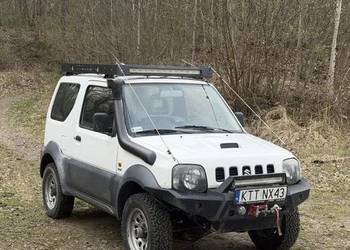 Suzuki jimny 4x4 offroad plug lift